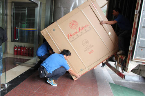 和政钢琴贵重工艺品无忧运